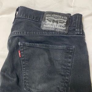 Men’s black Levi’s 32x34